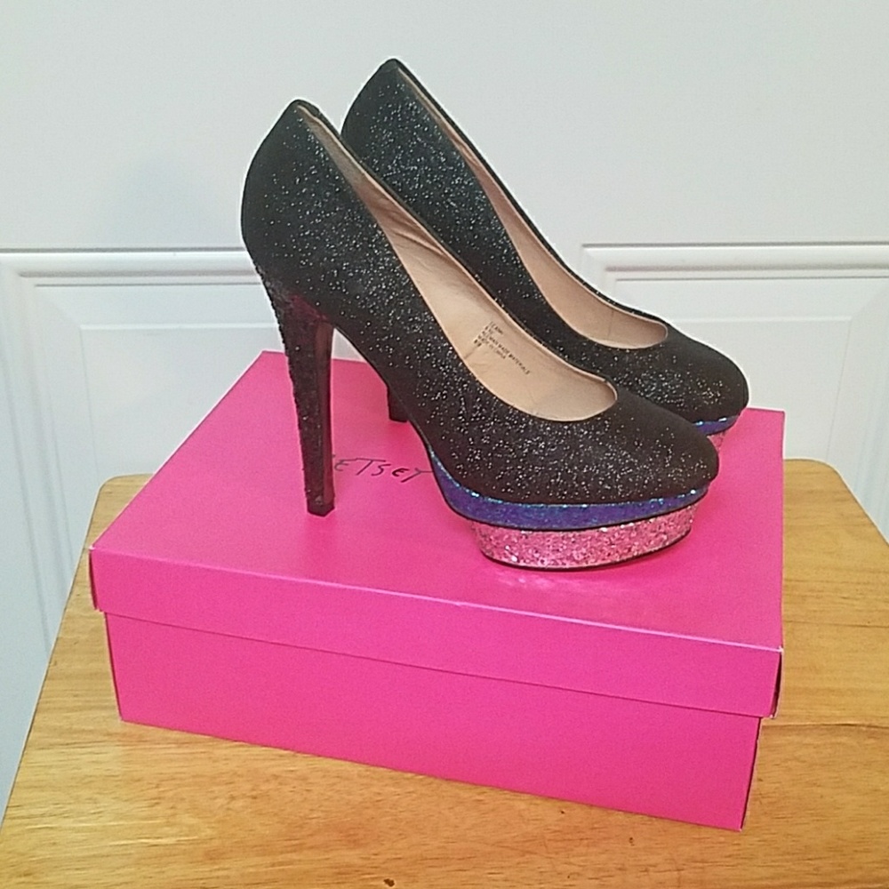 🔥BETSEY JOHNSON HEELS